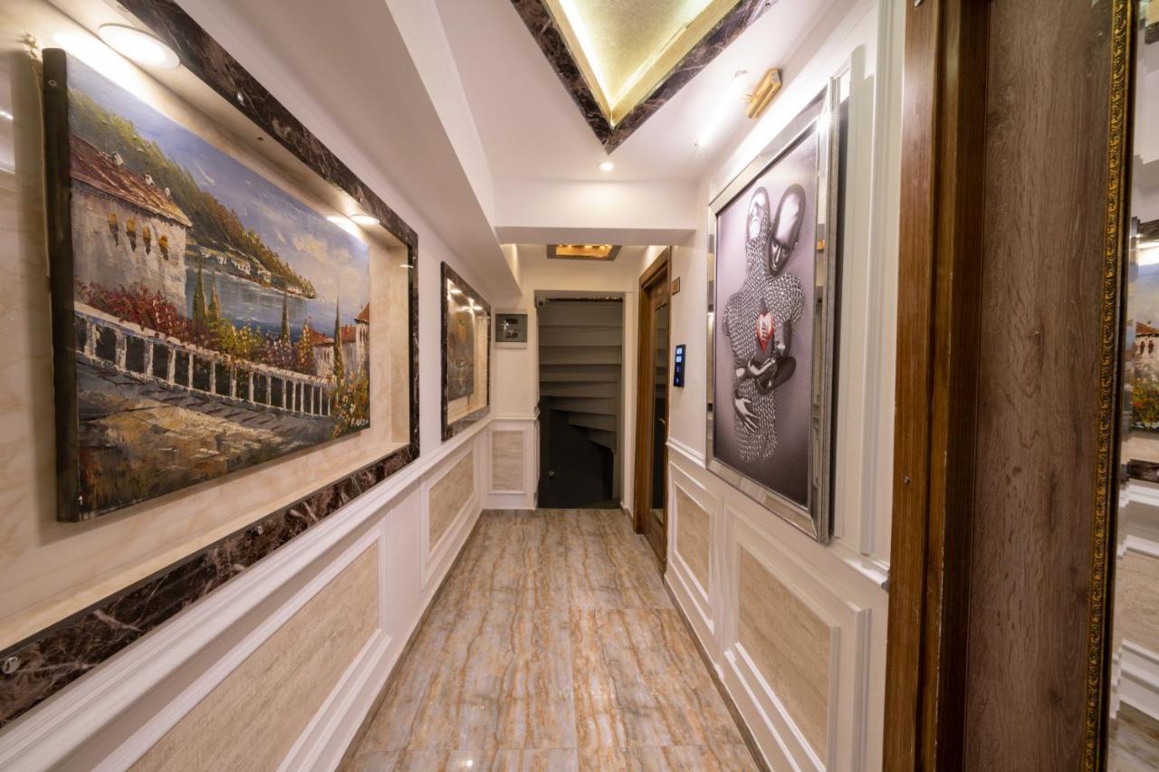 Business Hotel *