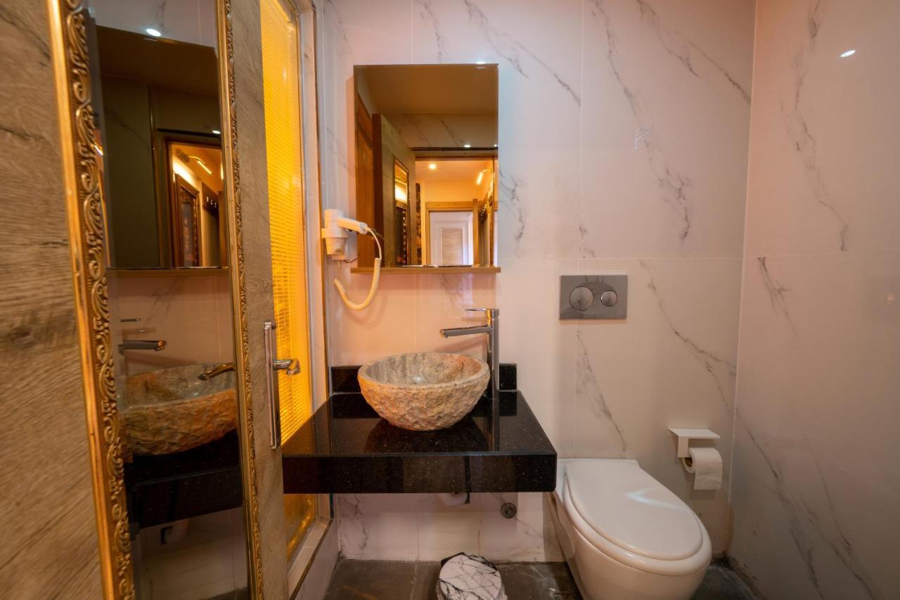 Hotel Business
